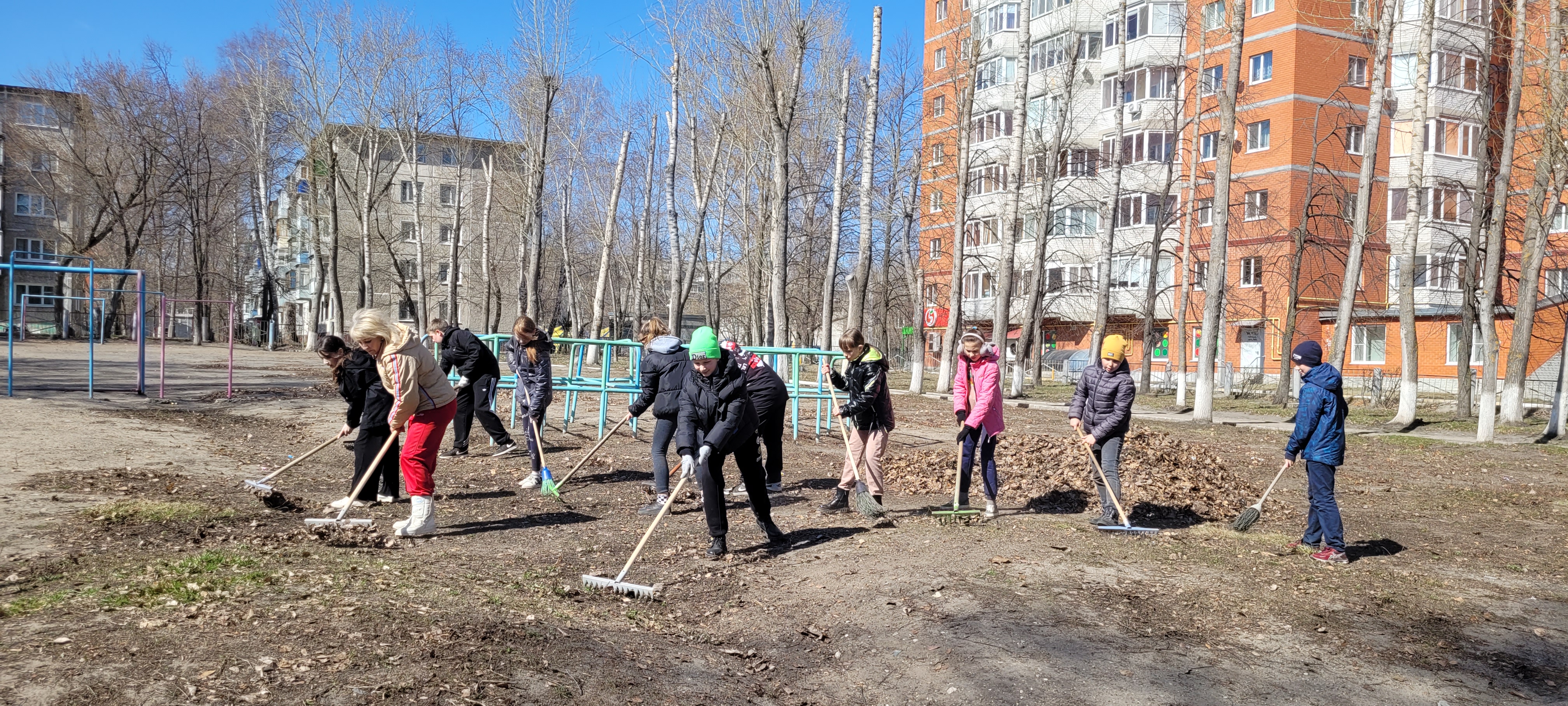 Городской субботник.