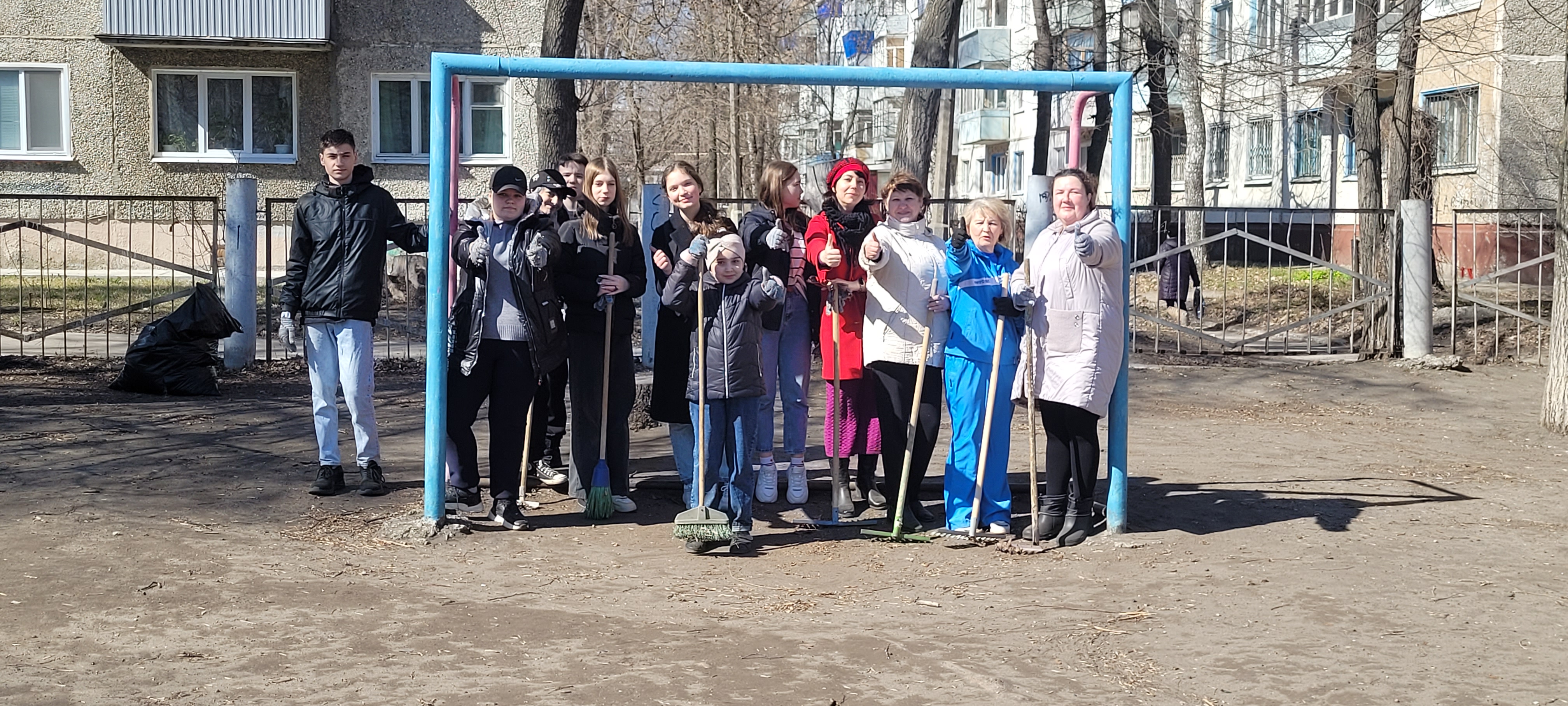 Городской субботник.